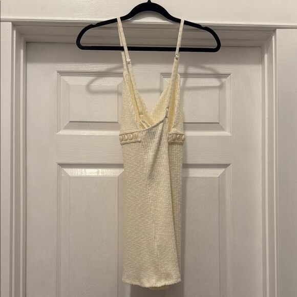 Forever21 Crisscross Romper - Picture 4 of 8